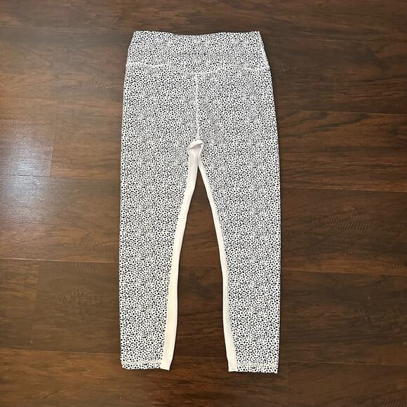 All Fenix white & black dot print leggings size L - Picture 3 of 9